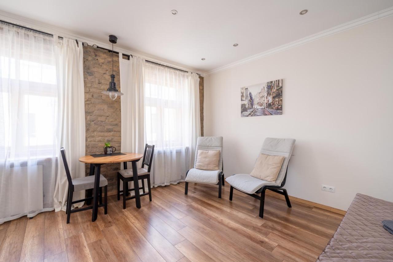 Top-Floor Studio With Courtyard View In Unesco Area, Murnieku Street Residence Riga Exterior foto