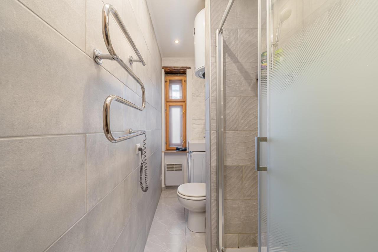 Top-Floor Studio With Courtyard View In Unesco Area, Murnieku Street Residence Riga Exterior foto